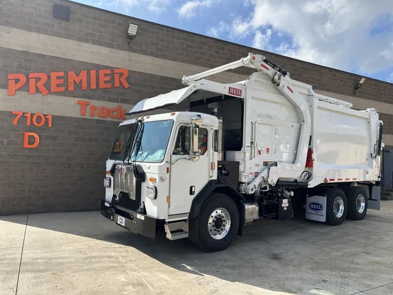 2025 Kenworth L770 - Garbage