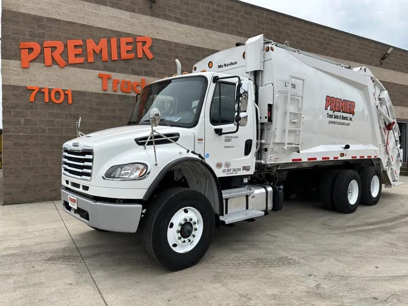 2025 Freightliner M2 106 - Garbage
