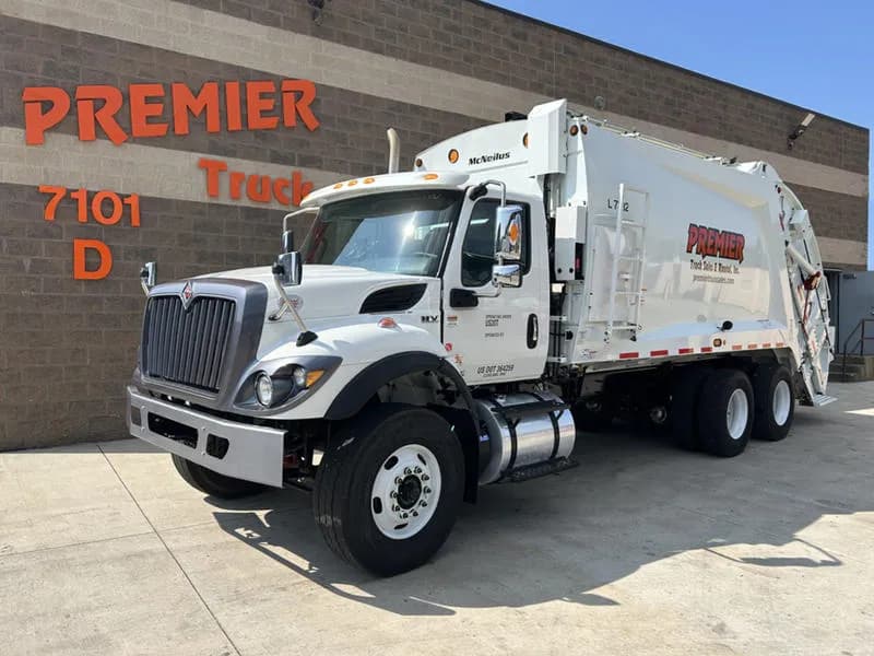 2025 International HV607 - Garbage
