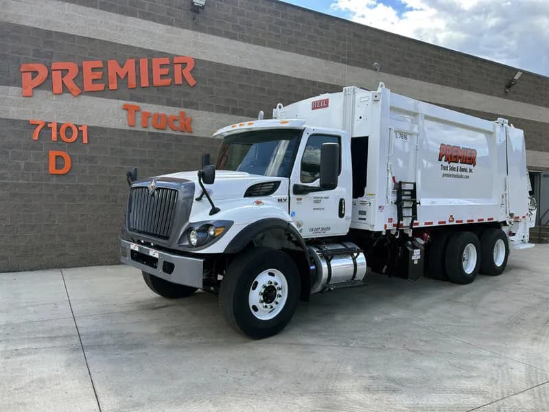 2025 International HV607 - Garbage