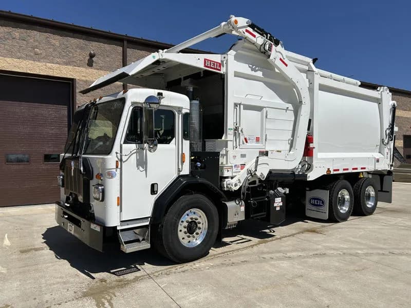 2025 Kenworth L770 - Garbage