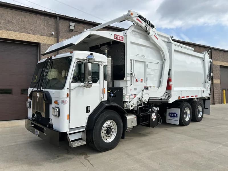 2025 Kenworth L770 - Garbage