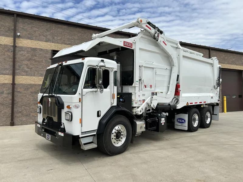2025 Kenworth L770 - Garbage