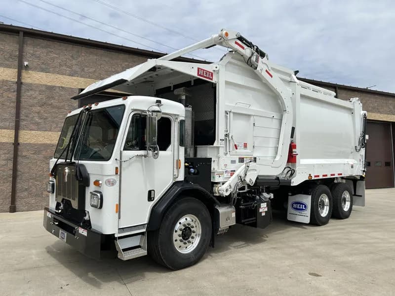 2025 Kenworth L770 - Garbage