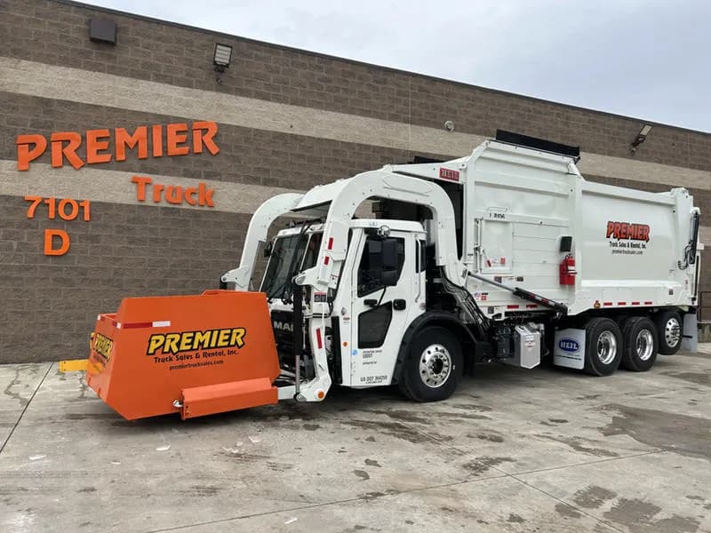 2025 Mack Trucks LR64R - Garbage