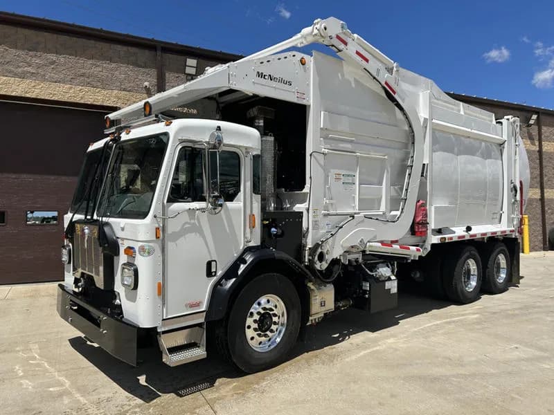2025 Kenworth L770 - Garbage