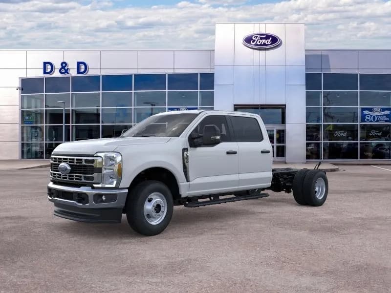 2026 Ford F-350 Crew Cab - Chassis
