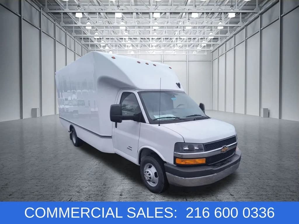 2025 Chevrolet Express 4500 - Box