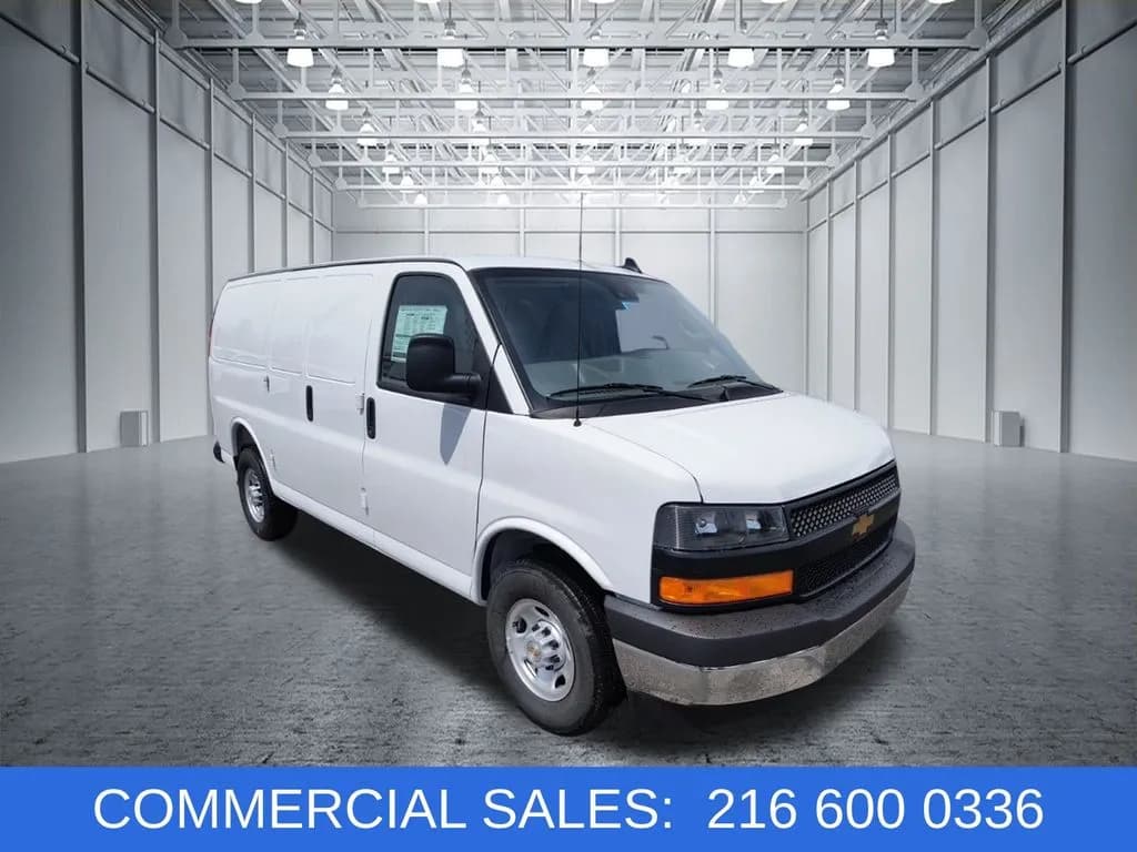 2025 Chevrolet Express 3500 - Vans