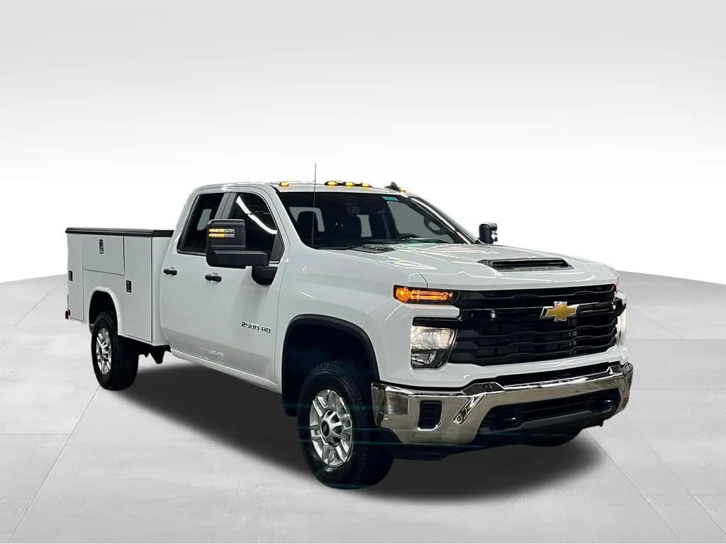 2026 Chevrolet Silverado 2500 - Service