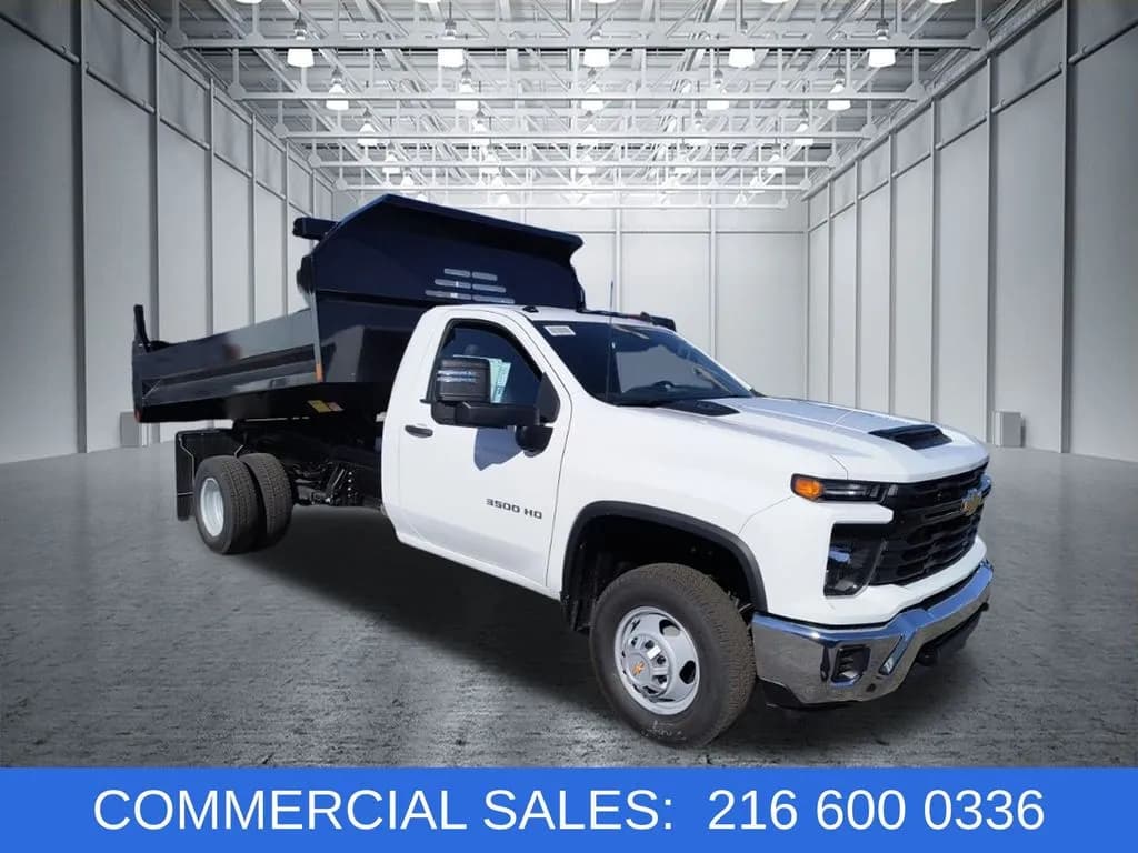 2025 Chevrolet Silverado 3500 - Dump