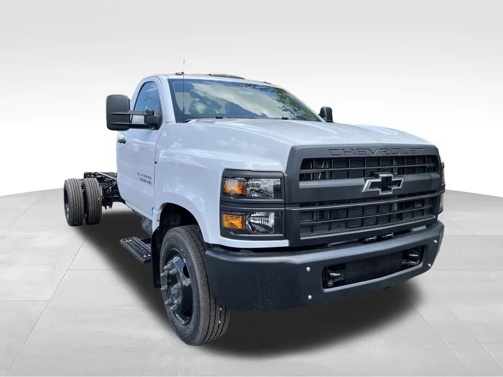 2024 Chevrolet Silverado 5500 - Chassis