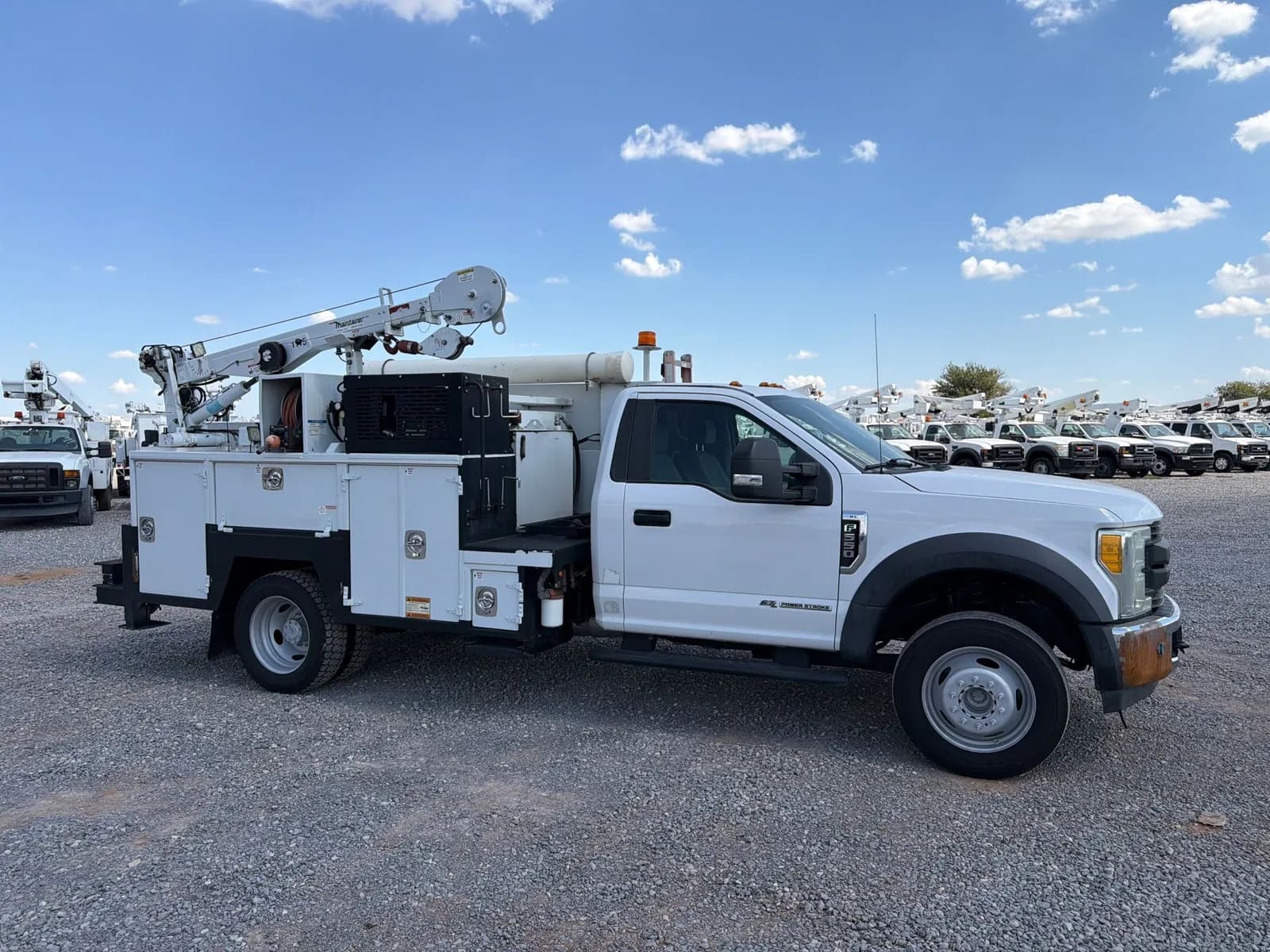 2017 Ford F-550 Chassis - Chassis