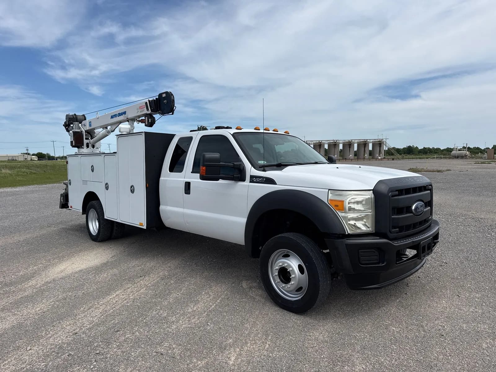 2014 Ford F-450 Chassis - Chassis