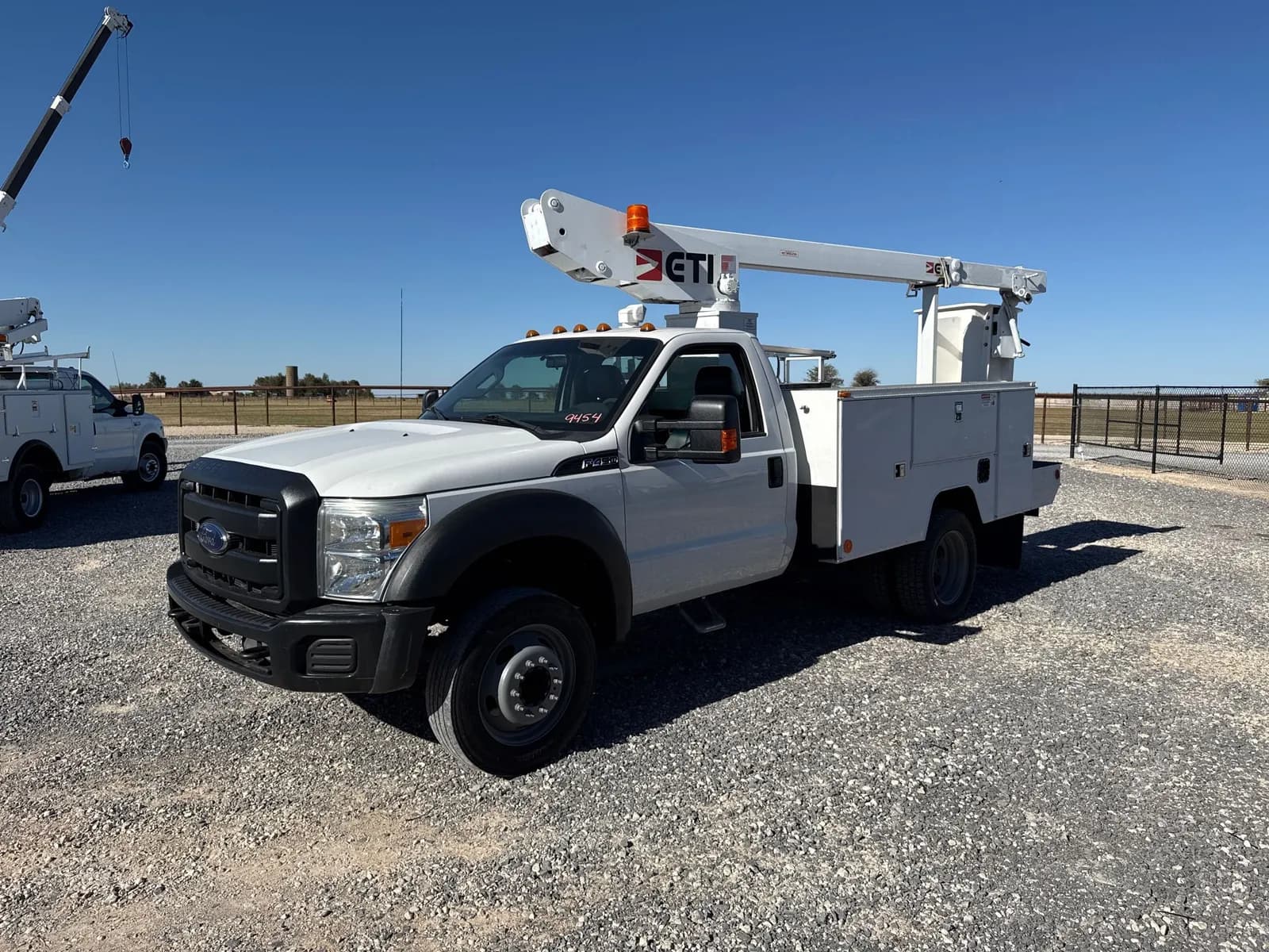 2016 Ford F-450 Super Duty - Bucket