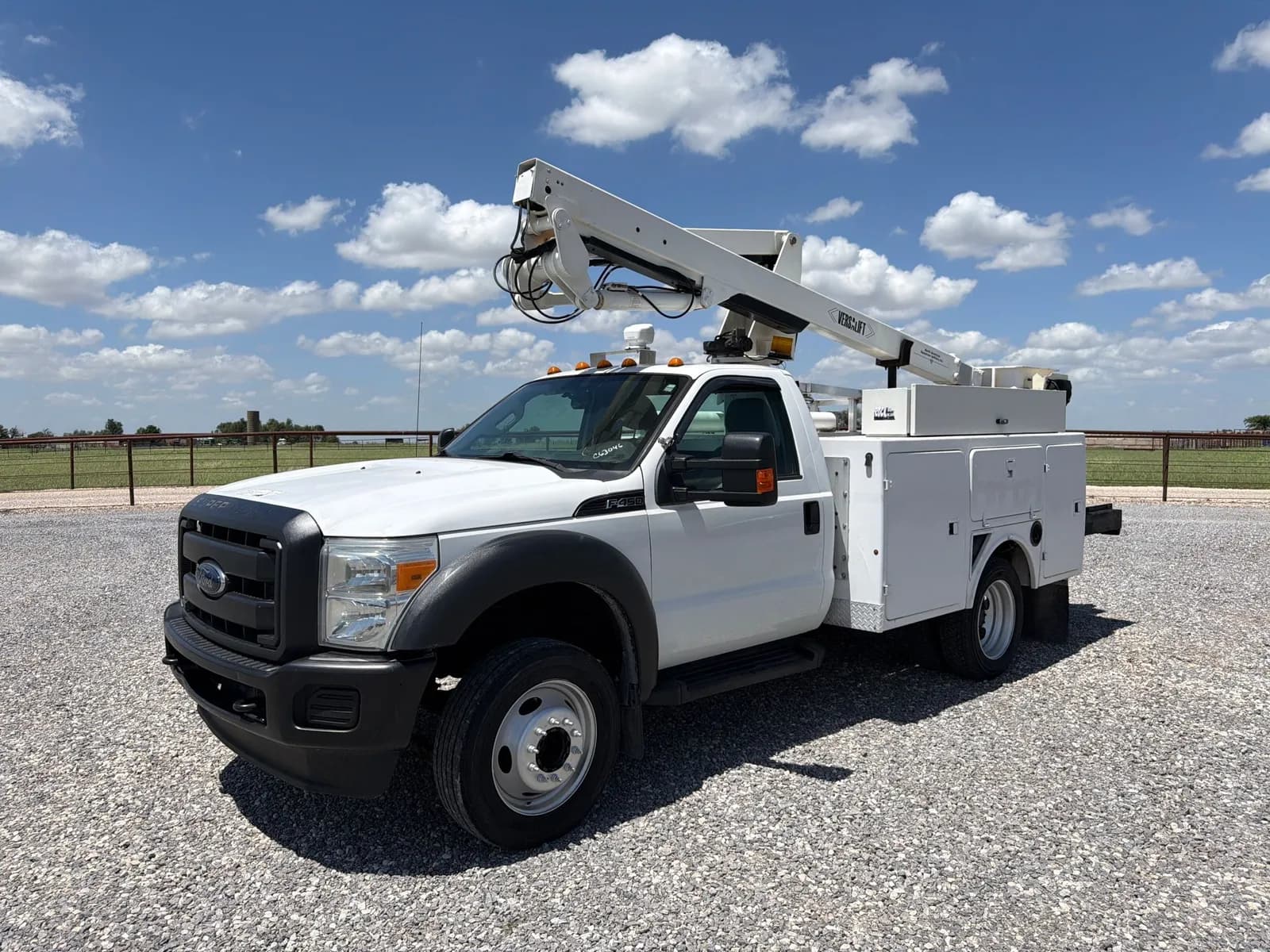 2012 Ford F-450 Chassis - Chassis