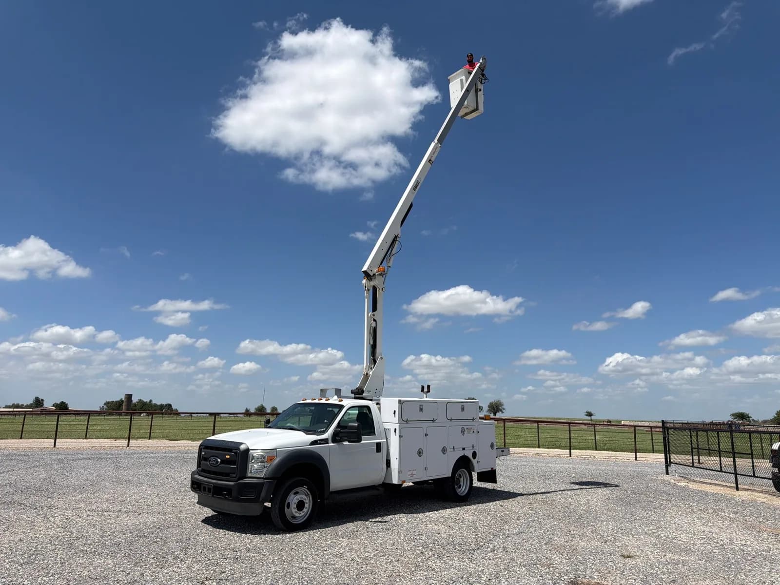 2012 Ford F-450 Chassis - Chassis
