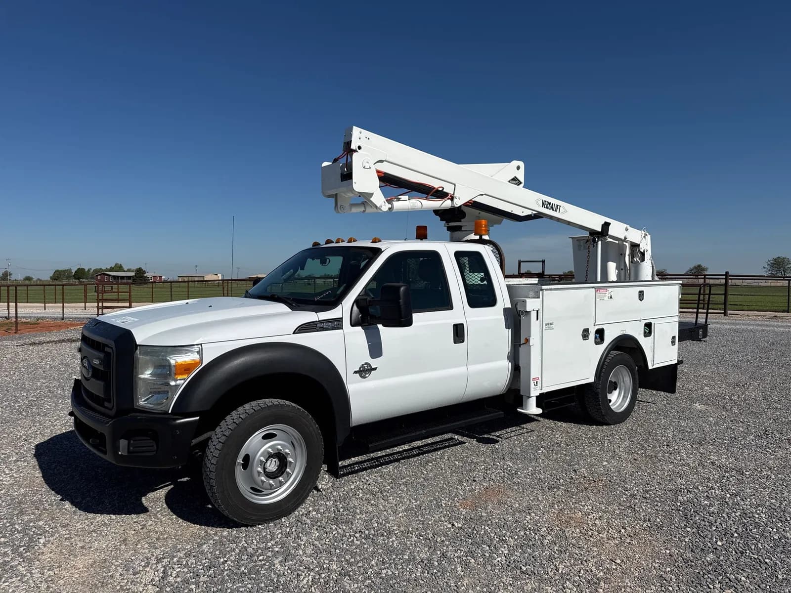 2012 Ford F-550 Chassis - Chassis