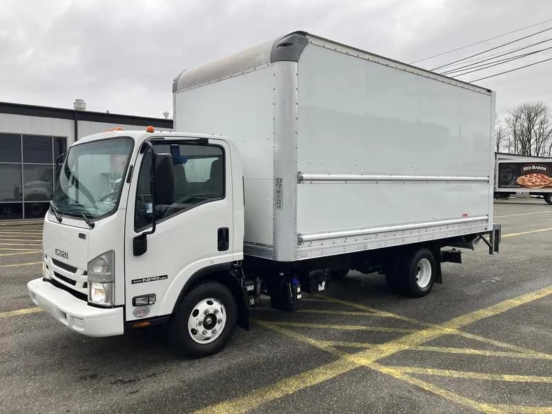 2022 Isuzu NPR-HD