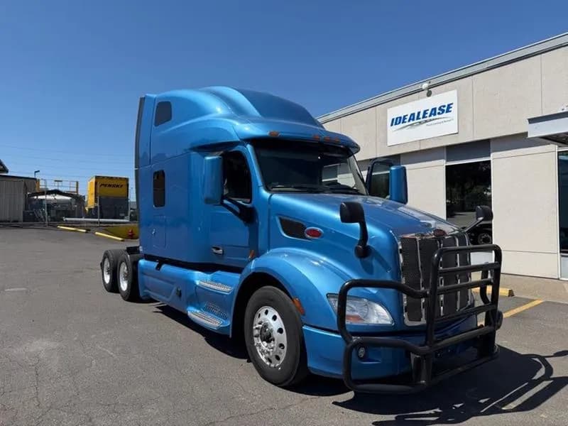 2022 Peterbilt 579 - Sleeper