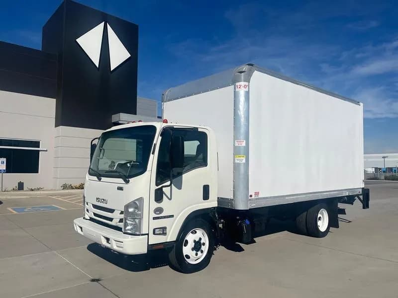 2022 Isuzu NRR - Day Cab