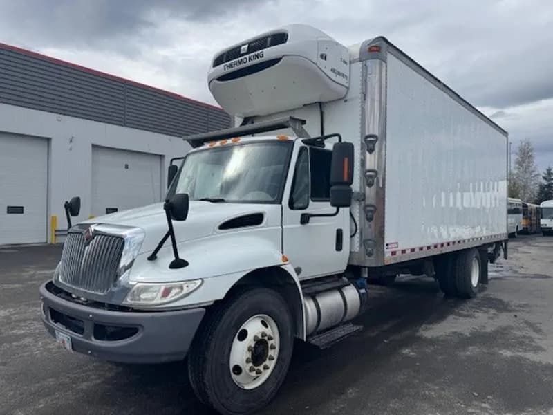 2018 International 4300 SBA - Day Cab