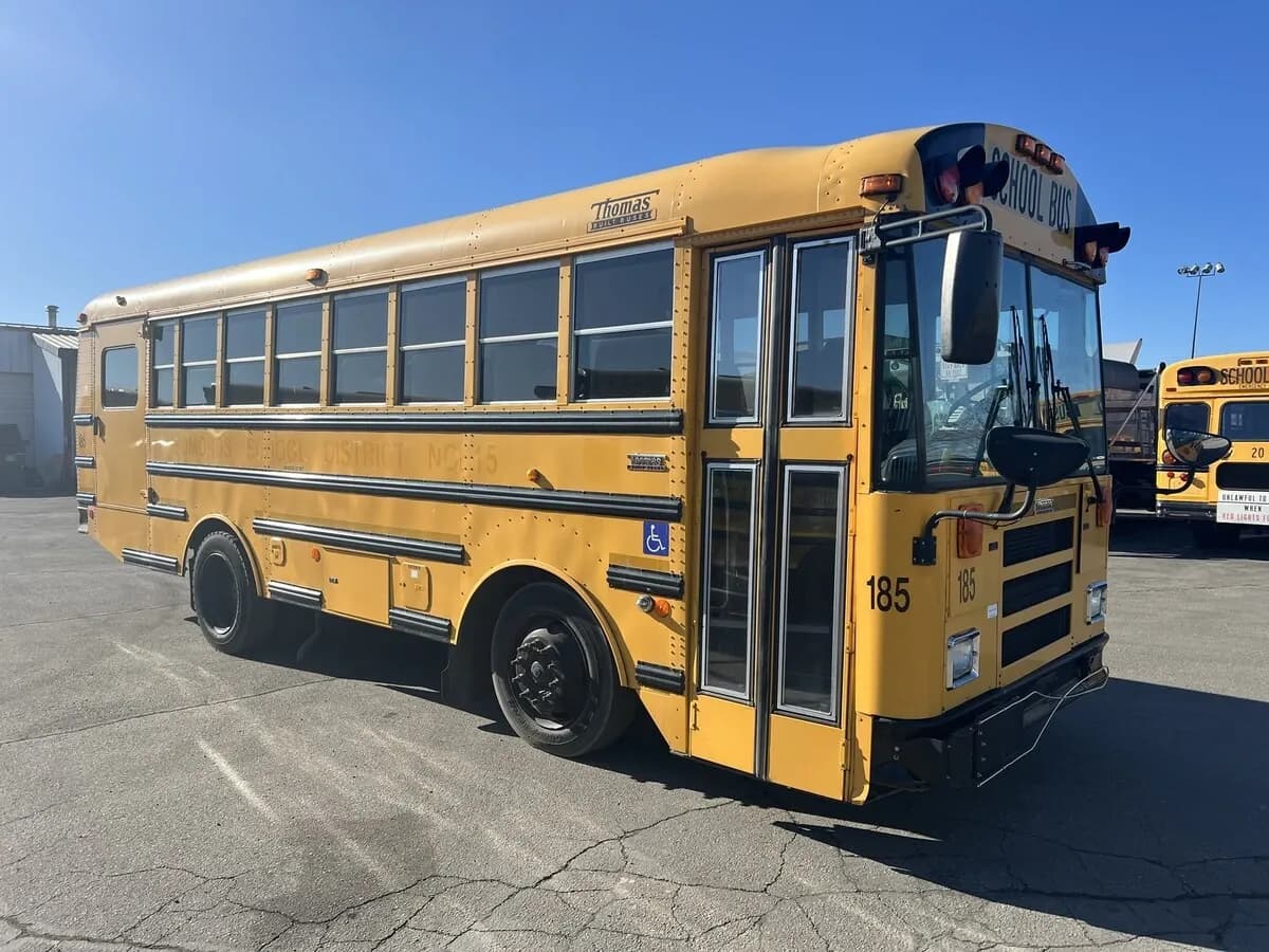 2008 Thomas Built SCHOOL BUS - Passenger Bus / Shuttle Bus / SUV