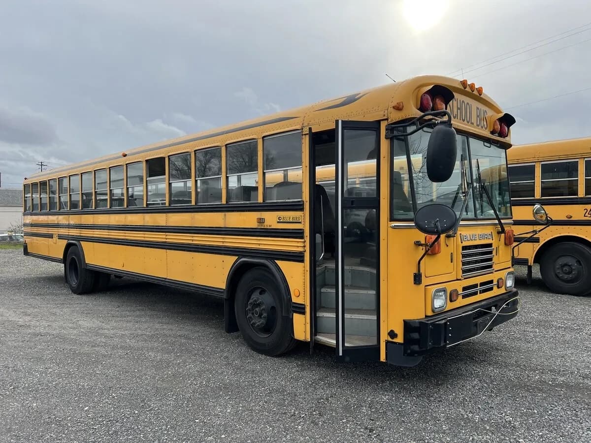 2003 Blue Bird TC FE - Passenger Bus / Shuttle Bus / SUV