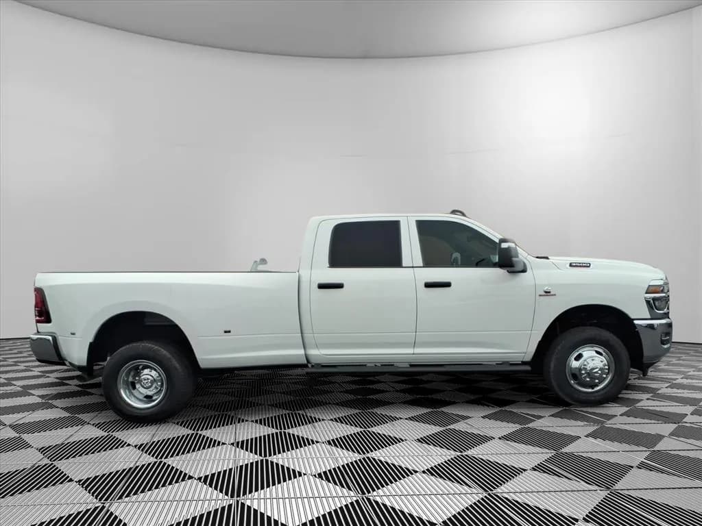 2026 Ram 3500 Crew Cab - Pickup