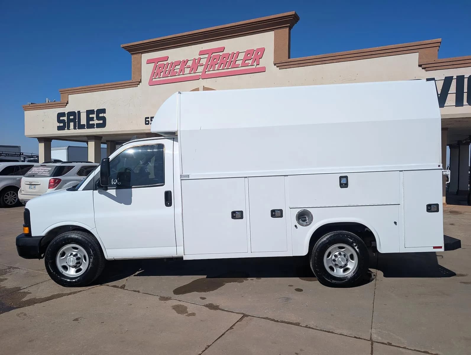 2016 Chevrolet Express 3500 Knapheide - Vans