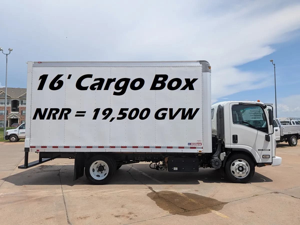 2015 Isuzu NRR - 16' - Chassis