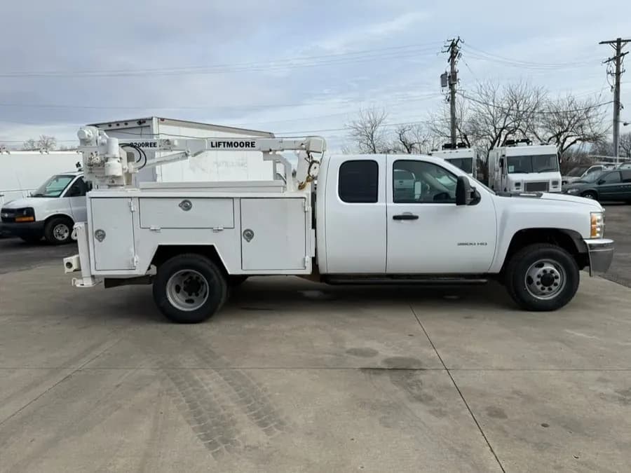 2013 Chevrolet Silverado 3500HD - Service