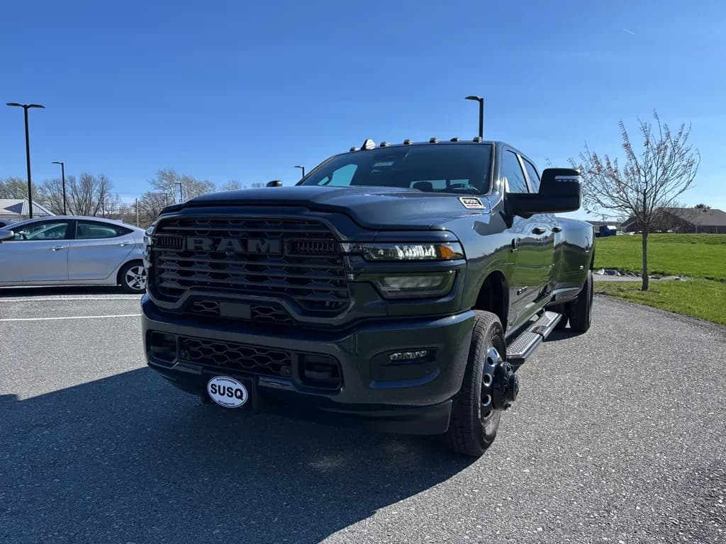 2026 Ram 3500 Crew Cab - Pickup