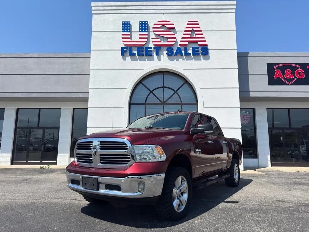 2018 Ram 1500 SLT Crew Cab SWB - Pickup