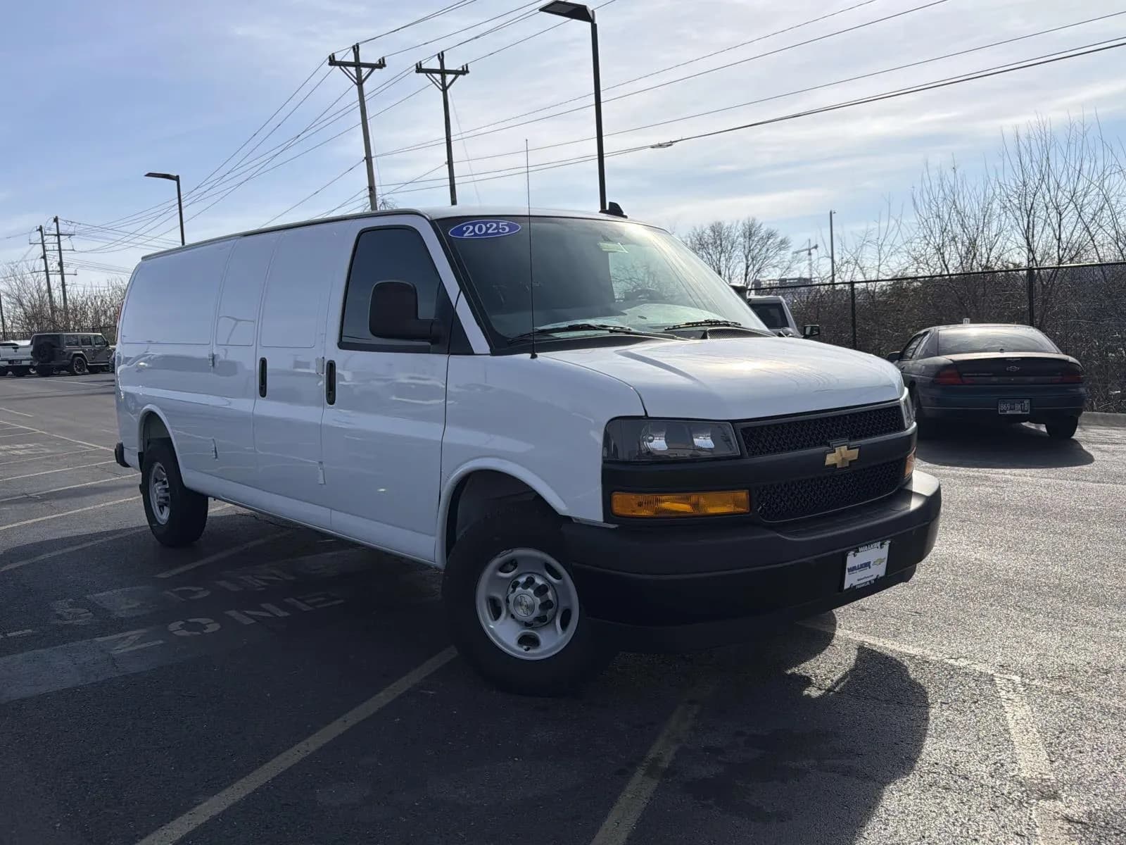 2025 Chevrolet Express 3500 - Vans