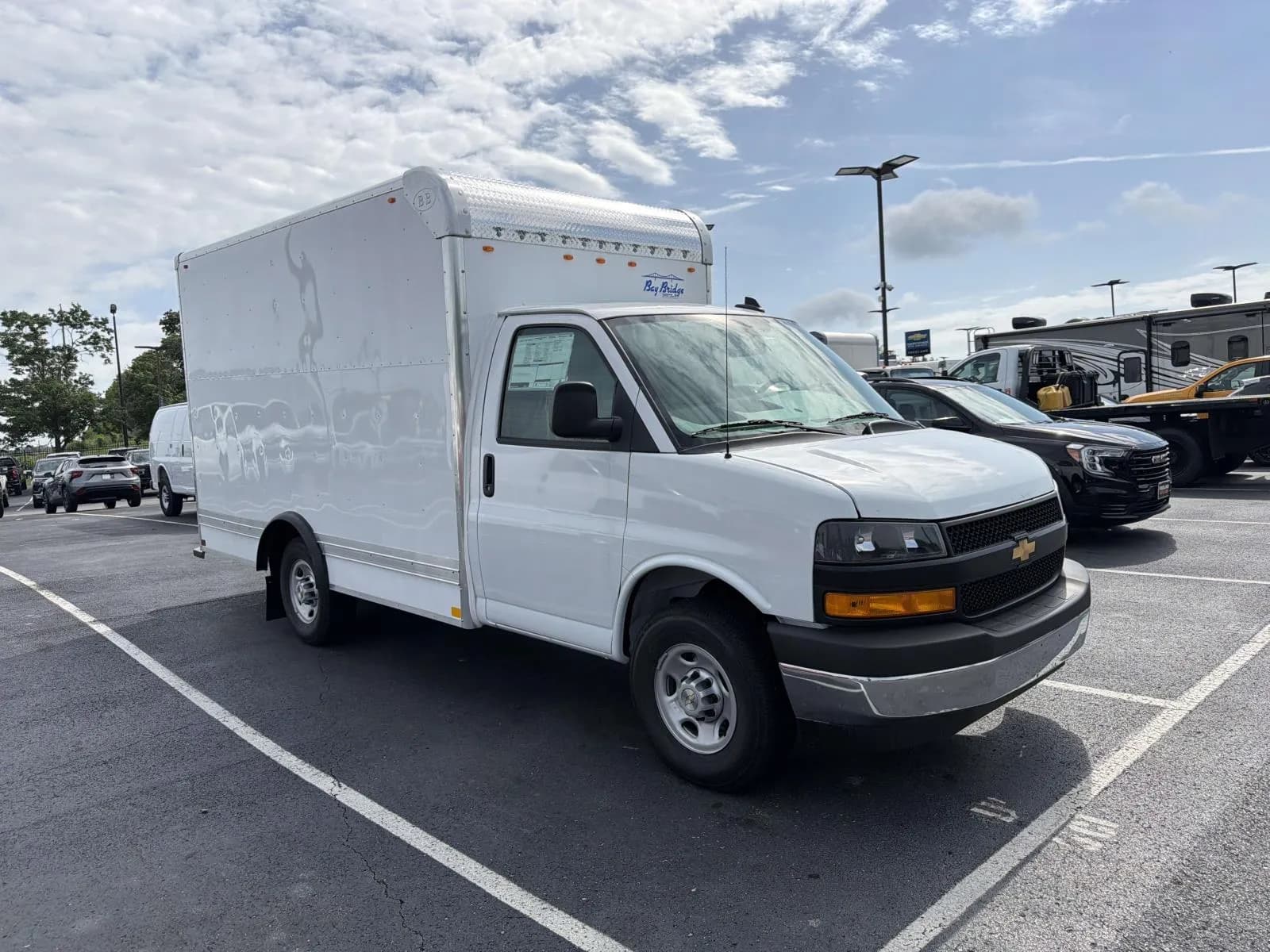 2026 Chevrolet Express 3500 - Box