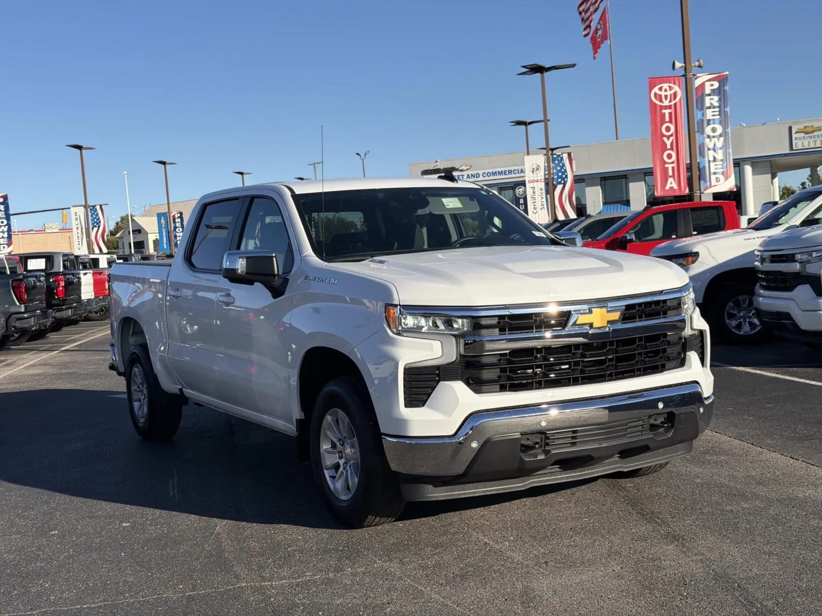 2025 Chevrolet Silverado 1500 Crew Cab - Pickup