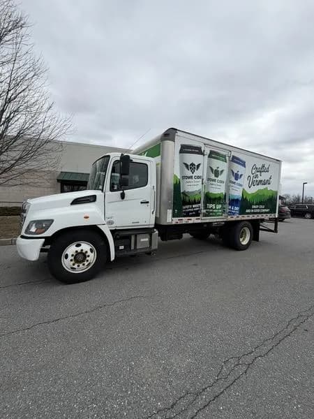 2020 Hino 268 - Dump