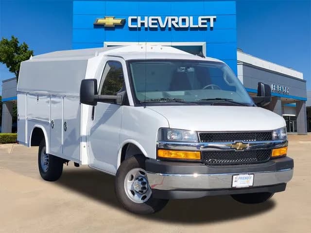 2024 Chevrolet Express 3500 - Service