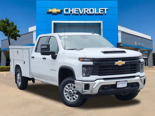 2025 Chevrolet Silverado 2500 Crew Cab - Service
