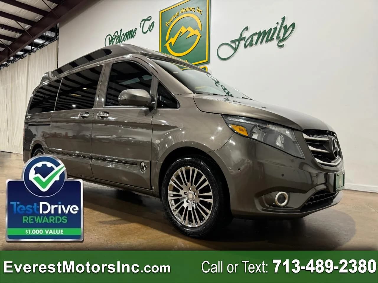 2016 Mercedes-Benz Metris Passenger Van - Vans