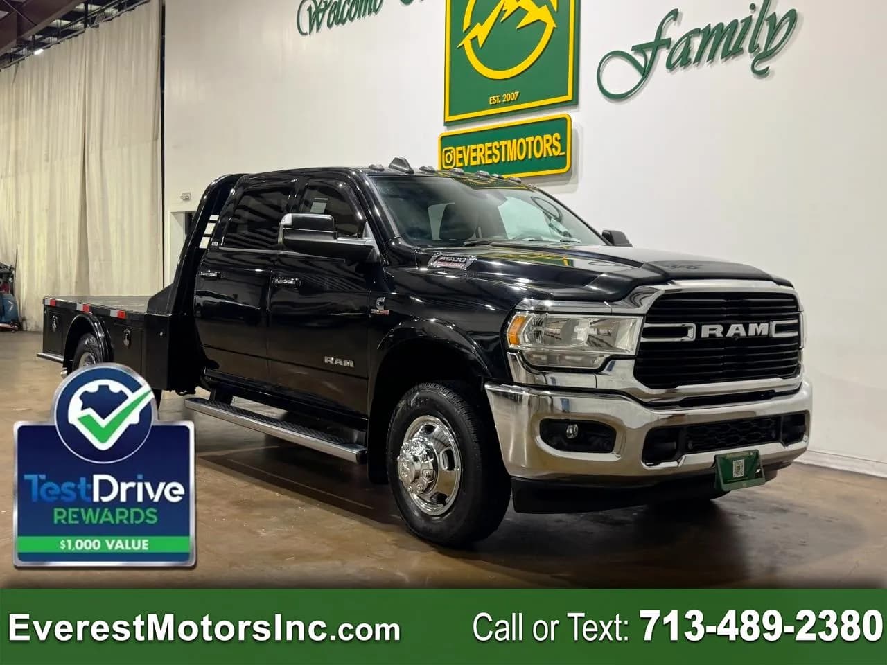 2019 Ram 3500 SLT - Flatbed