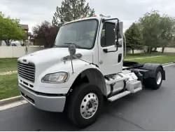 2015 Freightliner Business Class M2 - Day Cab