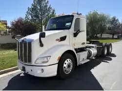 2017 Peterbilt 579 - Day Cab