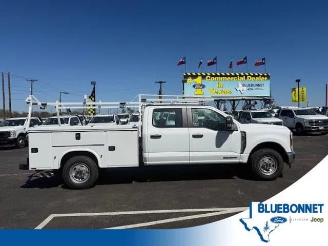 2025 Ford F-250 Crew Cab - Service