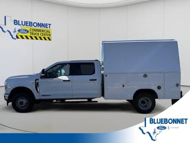 2026 Ford F-350 Crew Cab - Service