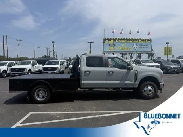 2026 Ford F-350 Crew Cab - Chassis
