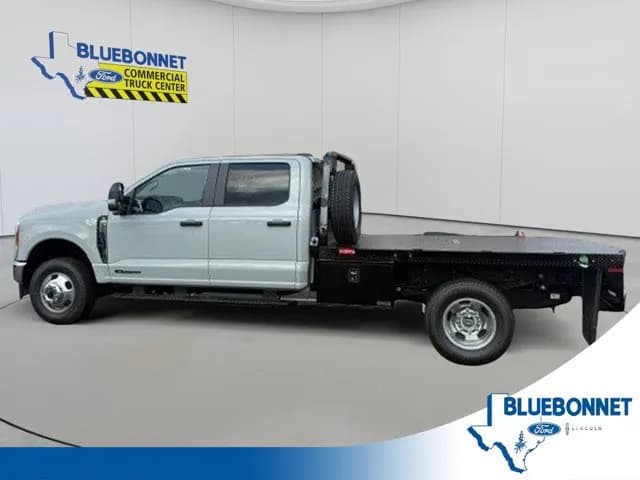 2026 Ford F-350 Crew Cab - Chassis