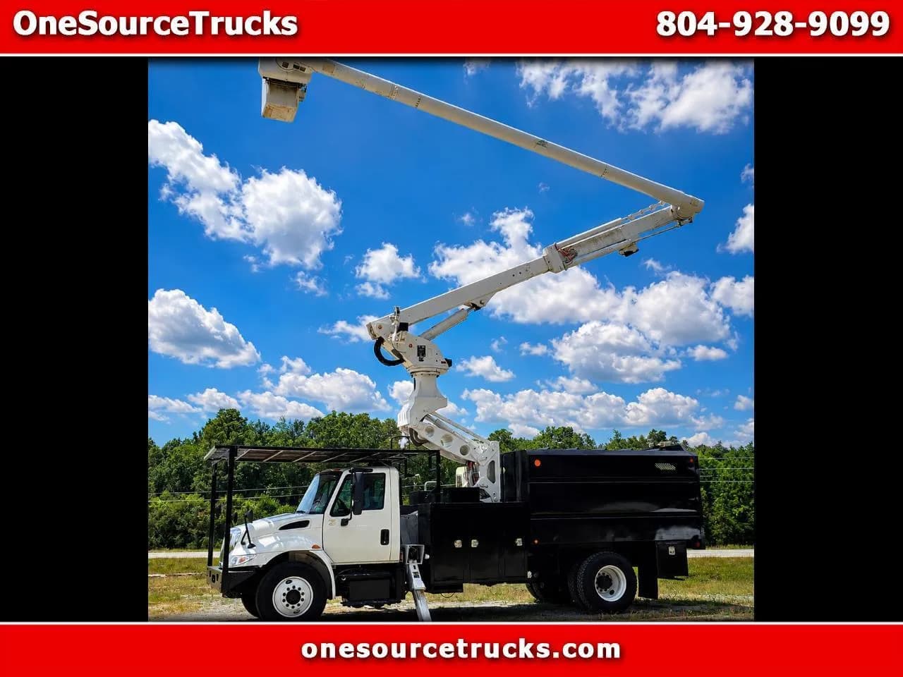 2011 International 4300 - Bucket