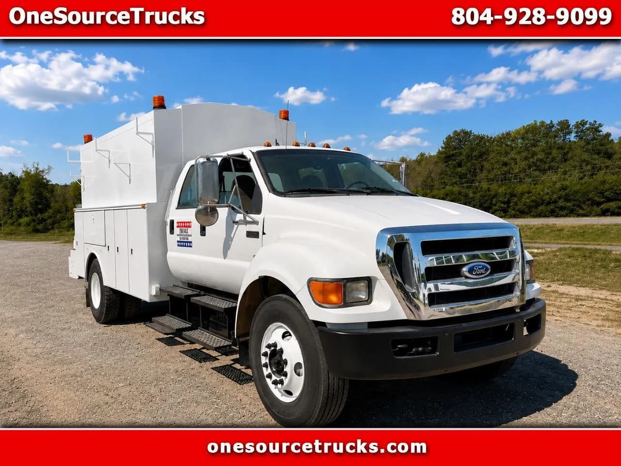 2009 Ford F-750 CREW CAB 12' - Service